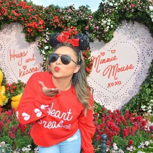 Meet your Posher, Lina